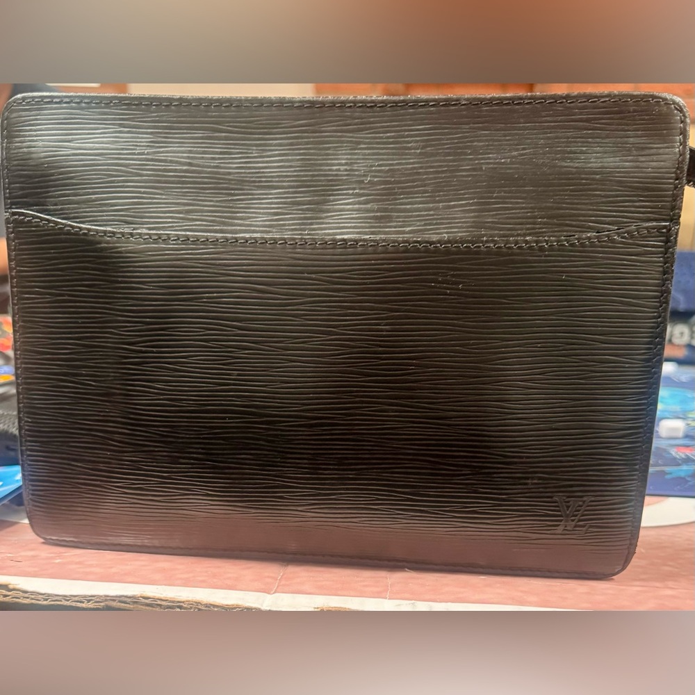 Louis Vuitton Black Epi clutch
